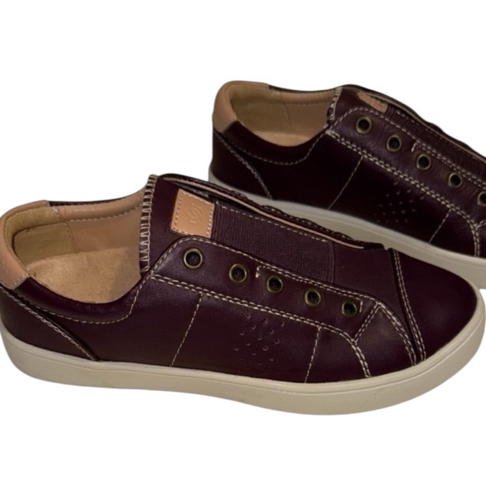 EUC Women’s Spenco Leather Malibu Lux Sneakers Size W 5 Burgundy Color - Picture 3 of 7